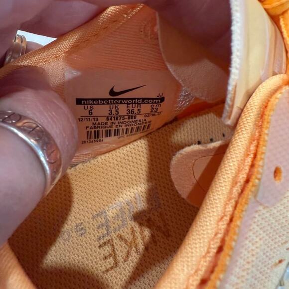 Nike Free Trainer 5.0 Running Shoes Women's Size 6 Melon Orange Workout Training - Picture 6 of 8